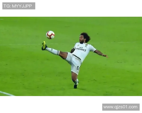 足球明星素颜照大揭秘他们的真实面貌让你大吃一惊 足球明星素颜照大揭秘他们的真实面貌让你大吃一惊